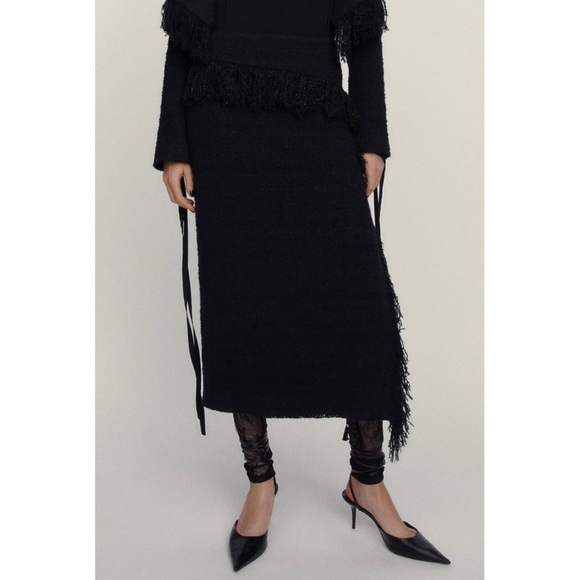 New $119 Zara Textured Black Midi Fringe Skirt Limited Edition Small 9101/819